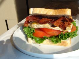 egg bacan sandwich
