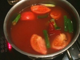 番茄蔬菜锅