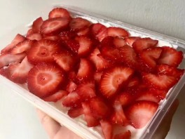 草莓盒子