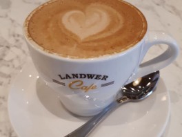 Cafe Landwer7
